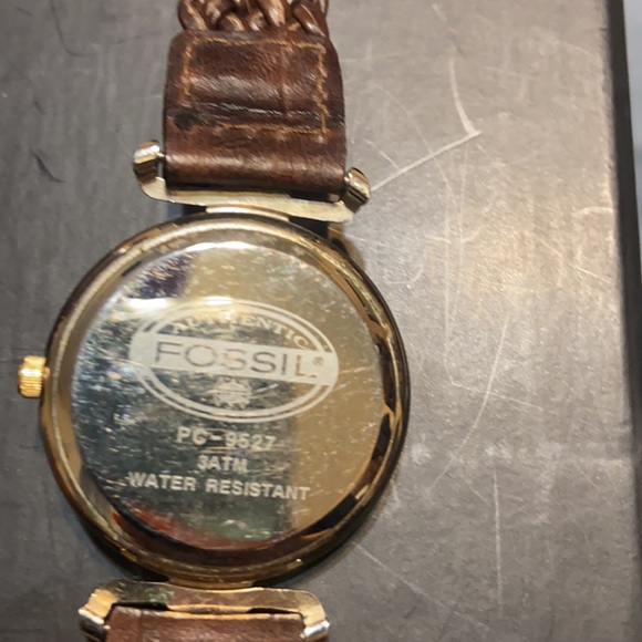 Watch - Picture 3 of 6